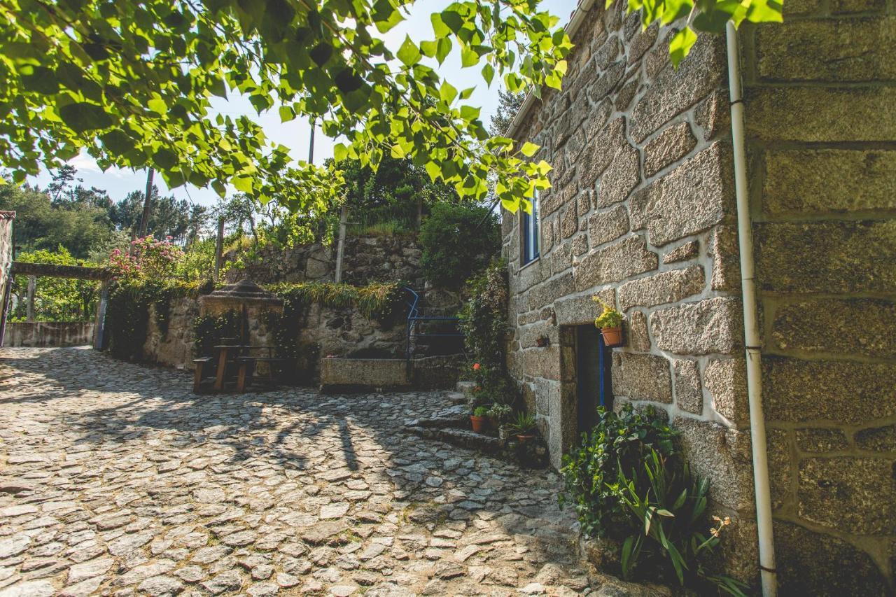 Albergue Out Of Town Castelo de Paiva Exterior foto