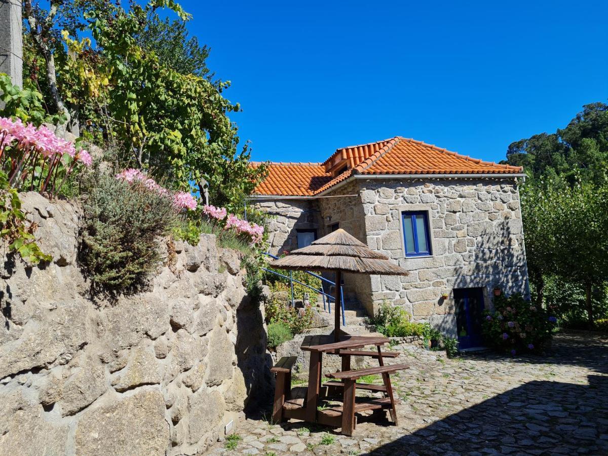 Albergue Out Of Town Castelo de Paiva Exterior foto